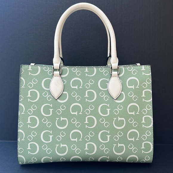 New GUESS Oak Park Logo Carryall - Picture 6 of 13